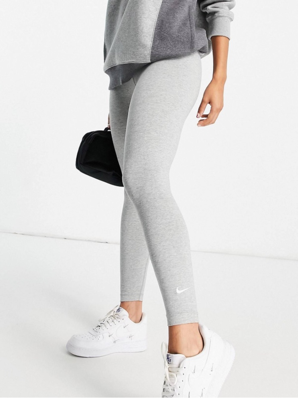 Nike Women's 7/8 leggings gray